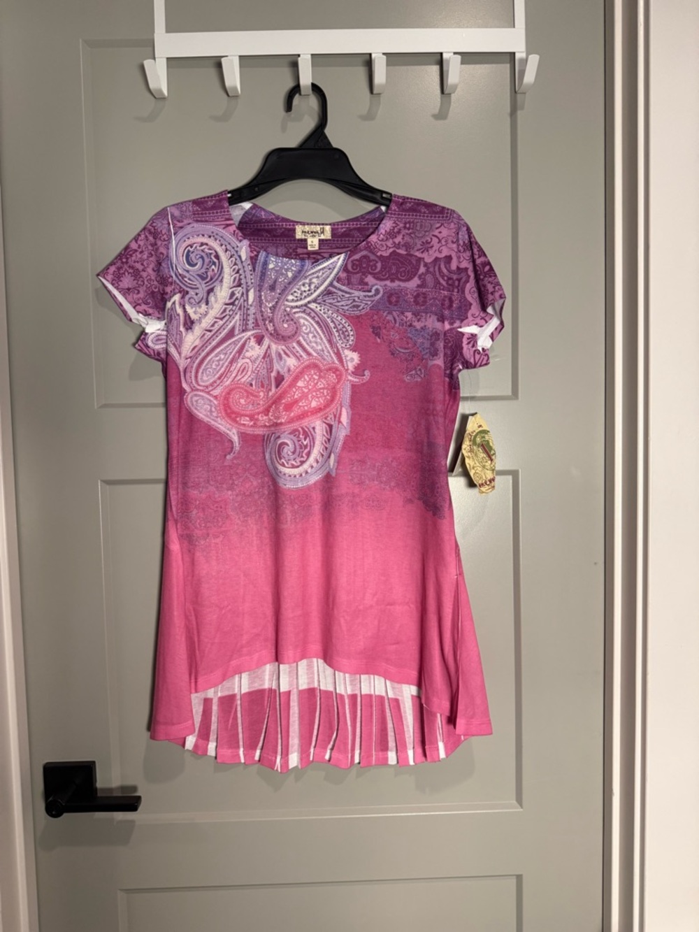 One World Pink Paisley Boho Tunic Top Pleated Hem Artsy - Small